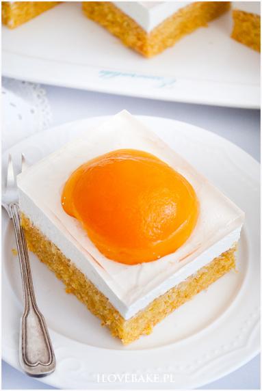 Zdjęcie - Ciasto marchewkowe jajko sadzone - Przepisy kulinarne ze zdjęciami
