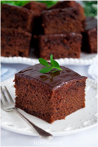 Zdjęcie - Wegańskie ciasto czekoladowe - Przepisy kulinarne ze zdjęciami