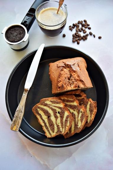 Zdjęcie - Babka z kawą i wanilią - Napiecyku - Przepisy kulinarne ze zdjęciami