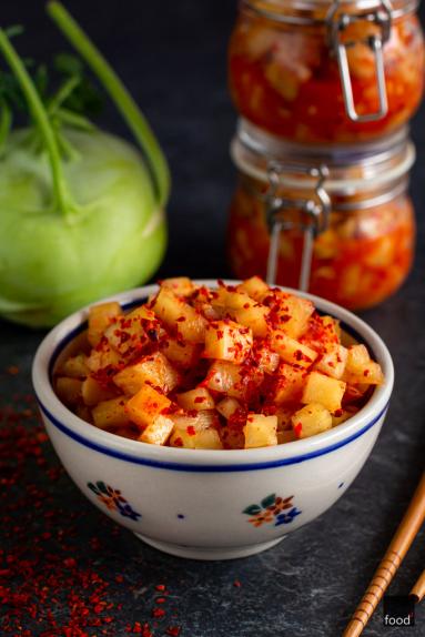 Zdjęcie - Kimchi z kalarepy - Przepisy kulinarne ze zdjęciami
