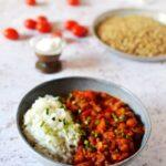 Zdjęcie - Soczewica w sosie pomidorowym - Przepisy kulinarne ze zdjęciami