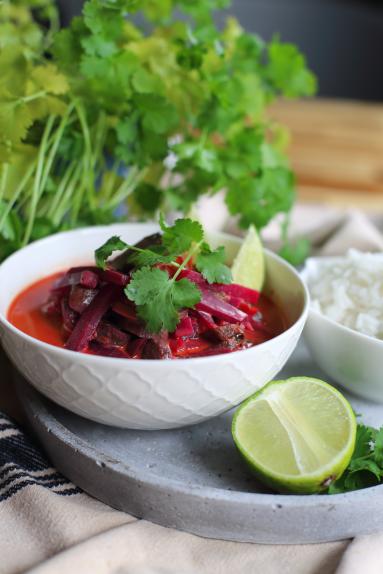 Zdjęcie - Curry z kiszonym burakiem i kaczymi żołądkami - Przepisy kulinarne ze zdjęciami