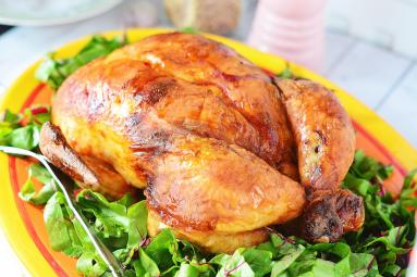Zdjęcie - Cytrynowo-czosnkowy kurczak cały pieczony - Przepisy kulinarne ze zdjęciami