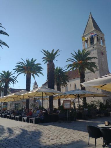 Zdjęcie - Dalmacja - jakie miasta warto zobaczyć i chorwackie faszerowane papryki - Napiecyku - Przepisy kulinarne ze zdjęciami