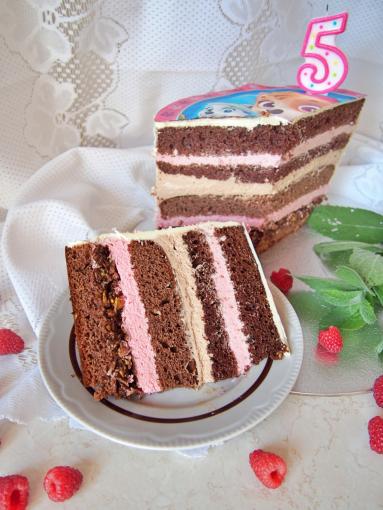 Zdjęcie - Tort czekoladowo malinowy z nutellową chrupką - Przepisy kulinarne ze zdjęciami