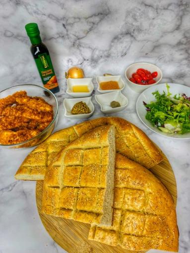 Zdjęcie - Kebab ze stripsami z piersi kurczaka z sałatką - Przepisy kulinarne ze zdjęciami