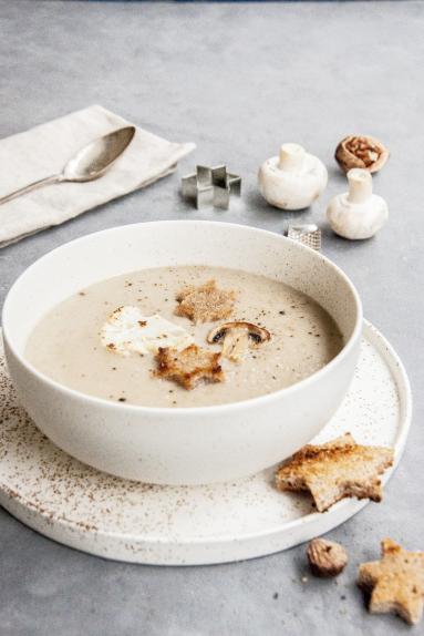 Zdjęcie - Zupa grzybowo kalafiorowa - Przepisy kulinarne ze zdjęciami