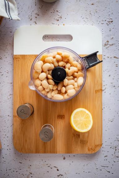 Zdjęcie - Pasta z fasoli z siemieniem lnianym - Przepisy kulinarne ze zdjęciami