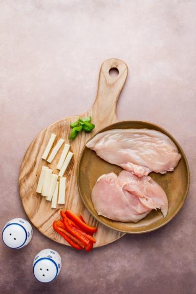 Zdjęcie - Roladki z kurczaka z sosem - Przepisy kulinarne ze zdjęciami