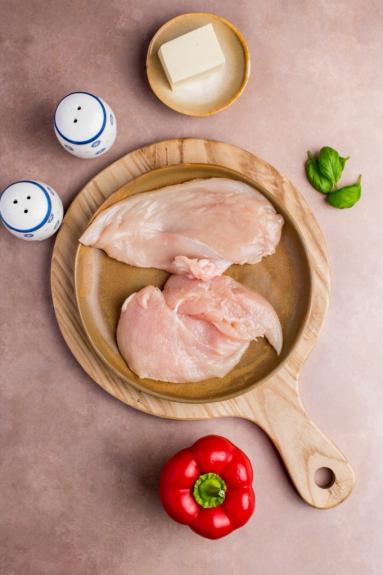 Zdjęcie - Roladki z kurczaka z sosem - Przepisy kulinarne ze zdjęciami