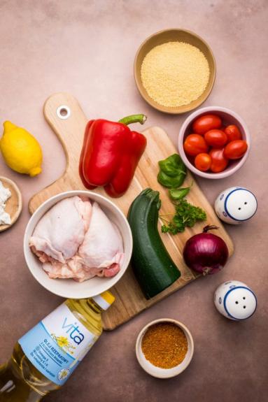 Zdjęcie - Kuskus z kurczakiem i warzywami - Przepisy kulinarne ze zdjęciami
