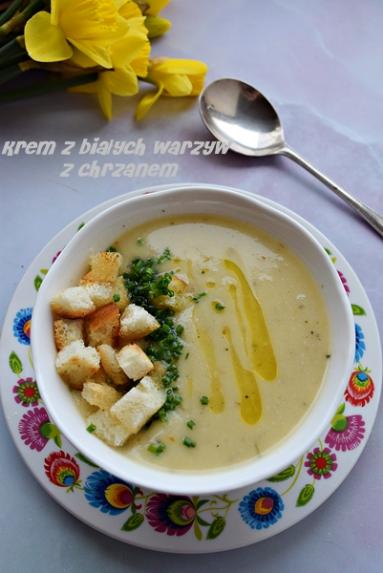 Zdjęcie - Zupa - krem z białych warzyw z chrzanem - Napiecyku - Przepisy kulinarne ze zdjęciami