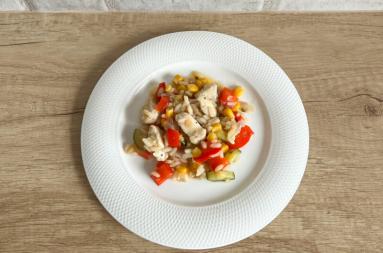 Zdjęcie - Risotto z kurczakiem i warzywami - Przepisy kulinarne ze zdjęciami