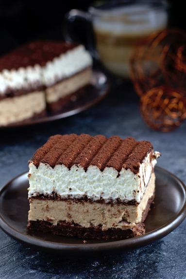 Zdjęcie - Ciasto z czekoladowym kremem - Przepisy kulinarne ze zdjęciami