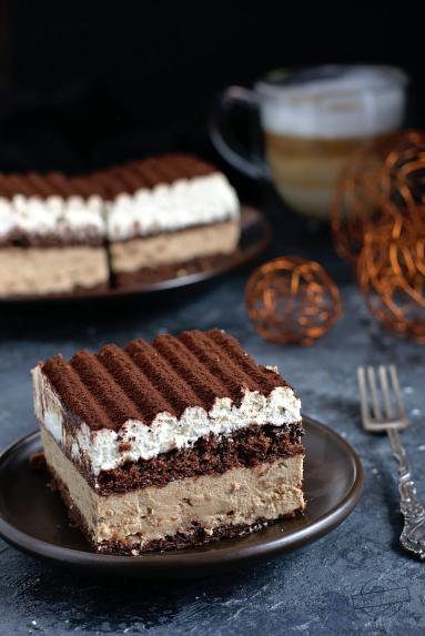 Zdjęcie - Ciasto z czekoladowym kremem - Przepisy kulinarne ze zdjęciami