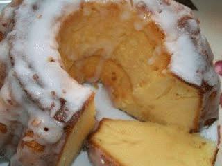 Zdjęcie - Mleczna babka z cytrynowym  lukrem  - Przepisy kulinarne ze zdjęciami