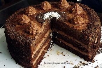 Zdjęcie - Tort czekoladowy z kremem czekoladowym - Przepisy kulinarne ze zdjęciami