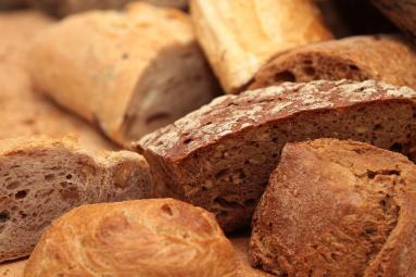 Zdjęcie - <strong>Jak zrobić pyszny i aromatyczny zakwas na chleb? &#8211; Sekrety domowej piekarni</strong> - Przepisy kulinarne ze zdjęciami