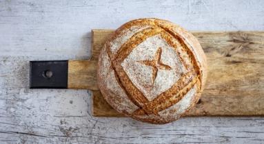 Zdjęcie - Chleb razowy na drożdżach - Przepisy kulinarne ze zdjęciami