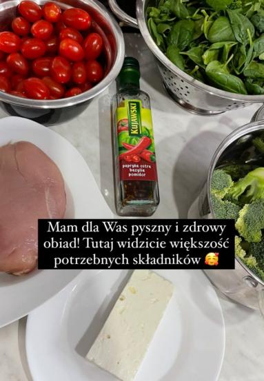 Zdjęcie - Kurczak zapiekany z warzywami pod pierzynką z brokuła - Przepisy kulinarne ze zdjęciami
