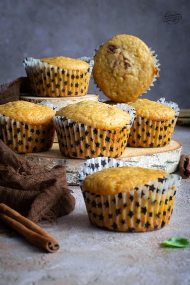 Zdjęcie - Muffiny cynamonowe z nutellą - Przepisy kulinarne ze zdjęciami