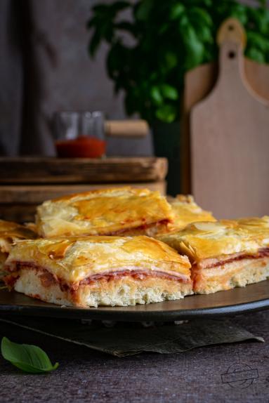 Zdjęcie - Pizza Parigina - Przepisy kulinarne ze zdjęciami