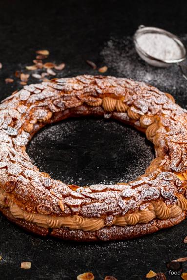 Zdjęcie - Paris Brest – francuski wieniec z kremem pralinowym - Przepisy kulinarne ze zdjęciami