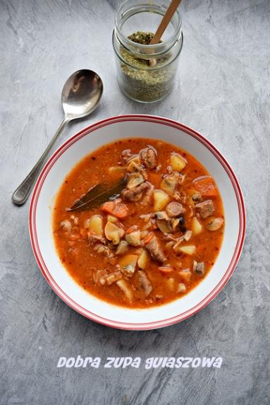 Zdjęcie - Dobra zupa gulaszowa - Napiecyku - Przepisy kulinarne ze zdjęciami