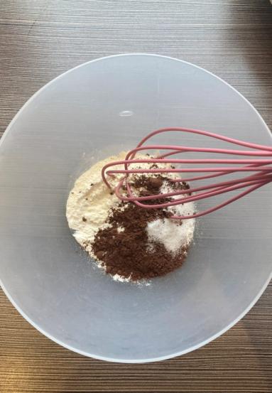 Zdjęcie - Tort z czekoladowym kremem z tofu - Przepisy kulinarne ze zdjęciami
