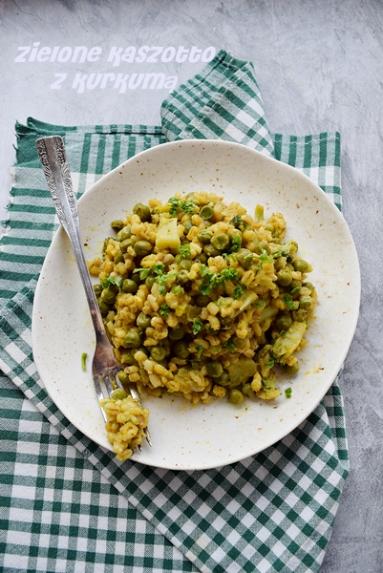 Zdjęcie - Zielone kaszotto z brokułem i groszkiem - Napiecyku - Przepisy kulinarne ze zdjęciami