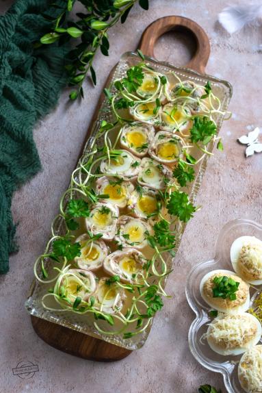 Zdjęcie - Roladki z szynki i jajka w galarecie - Przepisy kulinarne ze zdjęciami