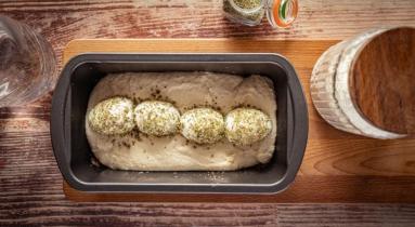 Zdjęcie - Chleb wielkanocny z jajkiem - Przepisy kulinarne ze zdjęciami