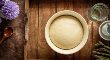 Zdjęcie - Płaski chleb "Łąka ze szparagami" - Przepisy kulinarne ze zdjęciami