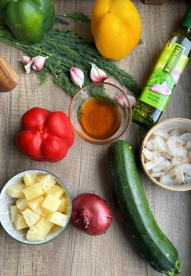 Zdjęcie - Szaszłyki z krewetkami i ananasem - Przepisy kulinarne ze zdjęciami