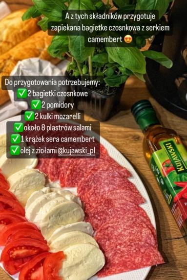 Zdjęcie - Zapiekana bagietka czosnkowa z salami - Przepisy kulinarne ze zdjęciami