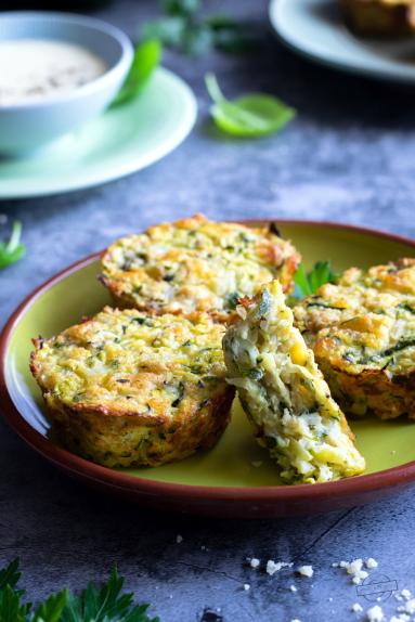 Zdjęcie - Muffinki cukiniowo-serowe - Przepisy kulinarne ze zdjęciami