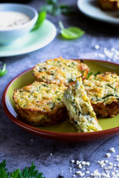 Zdjęcie - Muffinki cukiniowo-serowe - Przepisy kulinarne ze zdjęciami