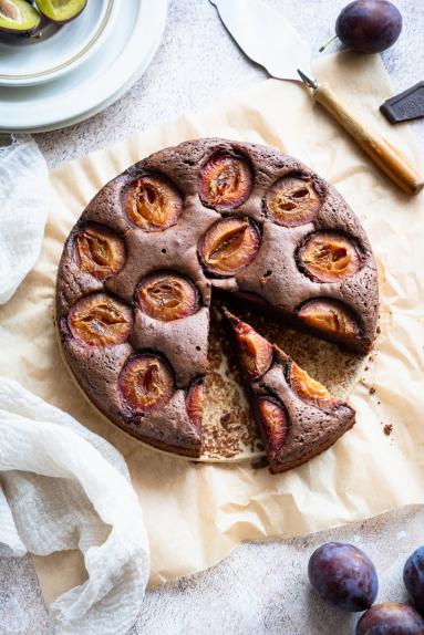 Zdjęcie - Brownie ze śliwkami - Przepisy kulinarne ze zdjęciami