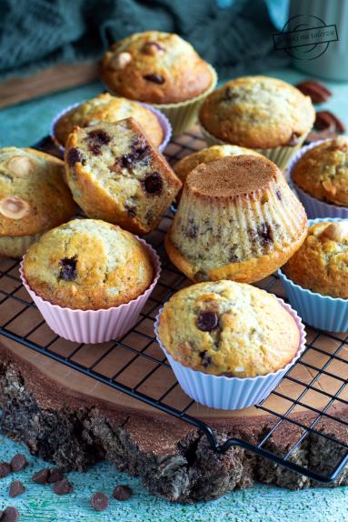 Zdjęcie - Muffinki bananowe - Przepisy kulinarne ze zdjęciami