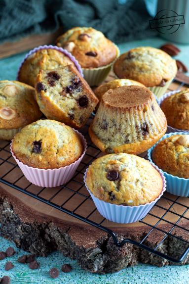 Zdjęcie - Muffinki bananowe - Przepisy kulinarne ze zdjęciami