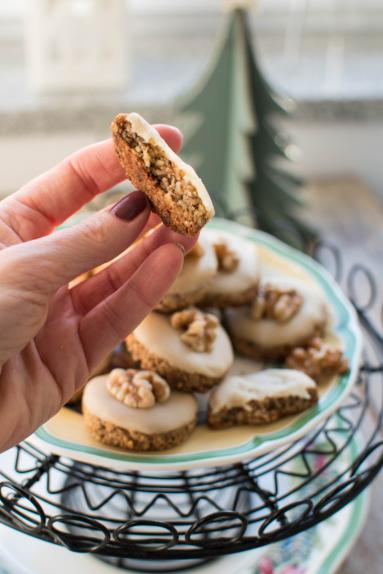 Zdjęcie - Orzechowe ciasteczka bez glutenu (i tylko 3 składniki) - Przepisy kulinarne ze zdjęciami