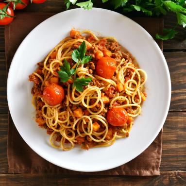 Zdjęcie - Przepis na Wegańskie Spaghetti Bolognese - Przepisy kulinarne ze zdjęciami