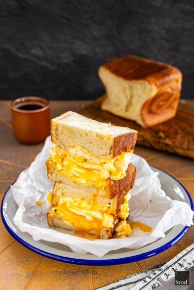 Zdjęcie - Tamago sando – japońska kanapka z pastą jajeczną - Przepisy kulinarne ze zdjęciami