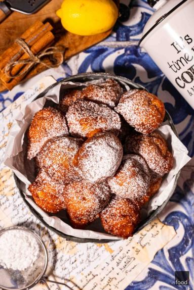 Zdjęcie - Baci di ricotta – serowe pączki z ricotty - Przepisy kulinarne ze zdjęciami