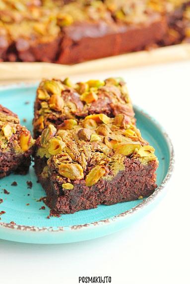 Zdjęcie - Brownie z pistacjami - Przepisy kulinarne ze zdjęciami