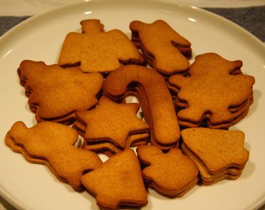 Zdjęcie - Pierniczki świąteczne - przepis z  IKEI  - Przepisy kulinarne ze zdjęciami