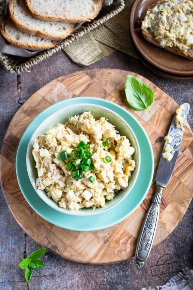 Zdjęcie - Pasta jajeczna z tuńczykiem - Przepisy kulinarne ze zdjęciami