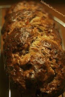 Zdjęcie - Weekendowa Piekarnia #54 - Zaplatany chleb z orzechami i żurawinami - Przepisy kulinarne ze zdjęciami