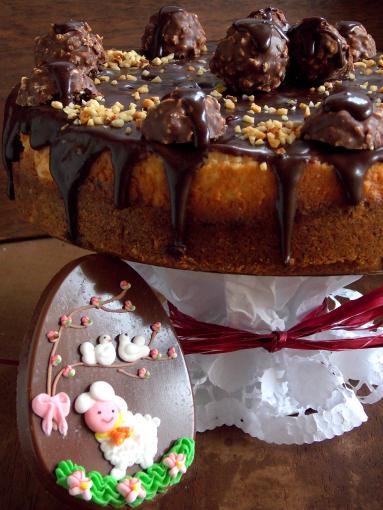 Zdjęcie - Sernik" Rocher " - Przepisy kulinarne ze zdjęciami
