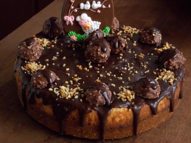 Zdjęcie - Sernik" Rocher " - Przepisy kulinarne ze zdjęciami